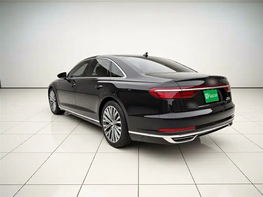 Audi A8 2019 — фото 4