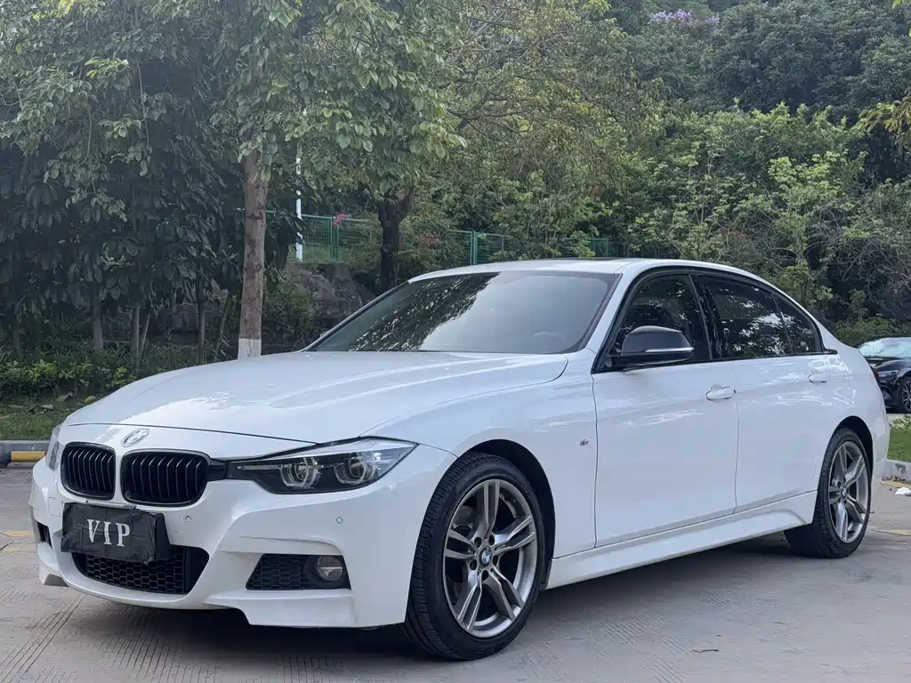 BMW 3 Series 2019 — фото 1