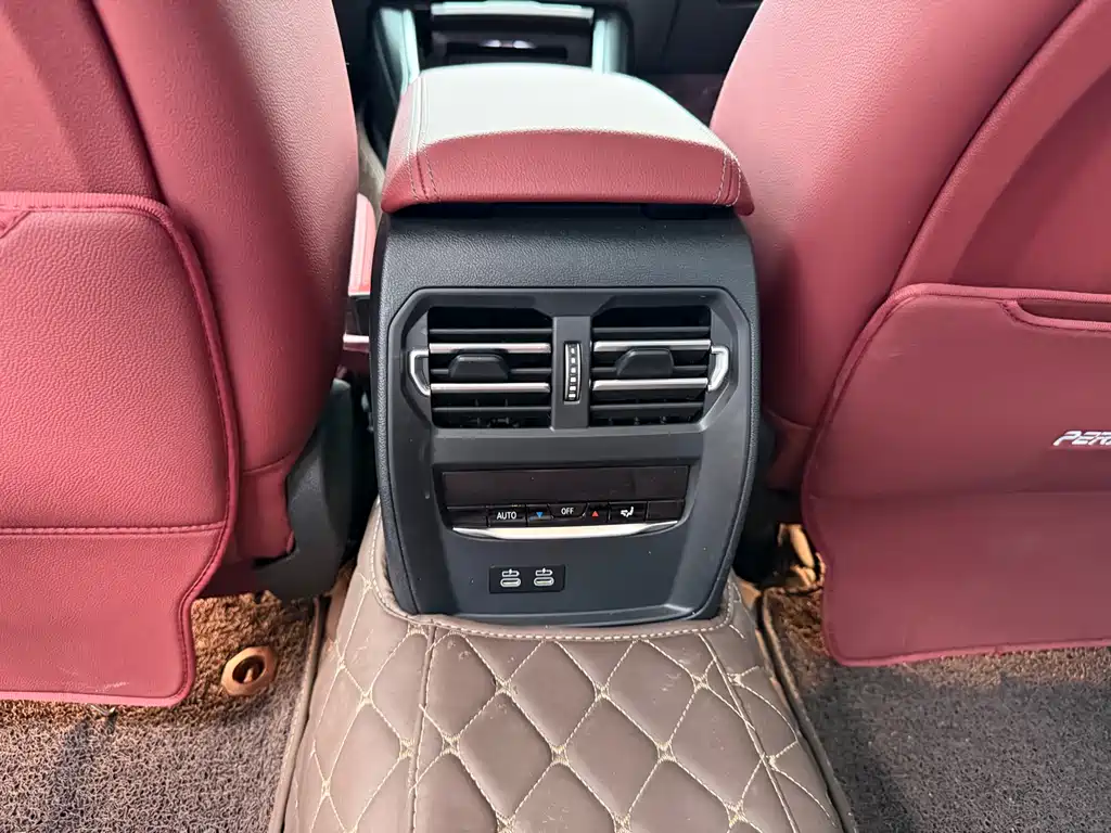 BMW i3 2025 — фото 12