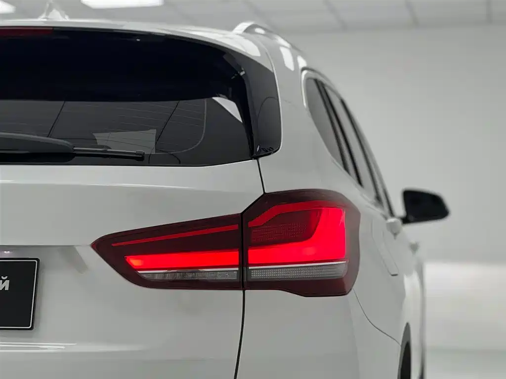 BMW X1 2022 — фото 8