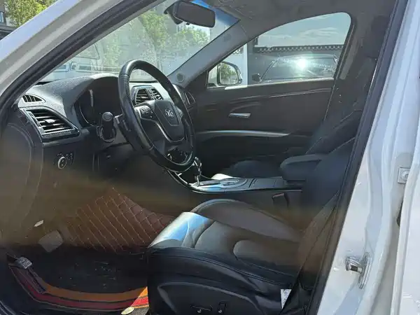 BAIC Saab D70 2018