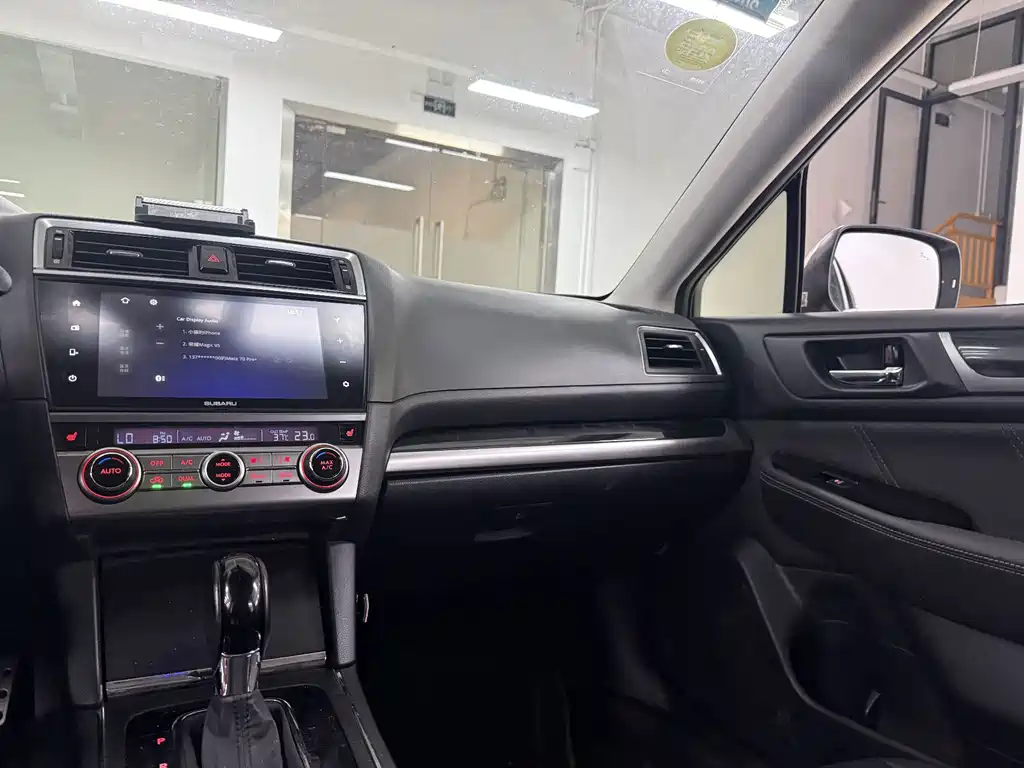 Subaru Outback 2018 — фото 19