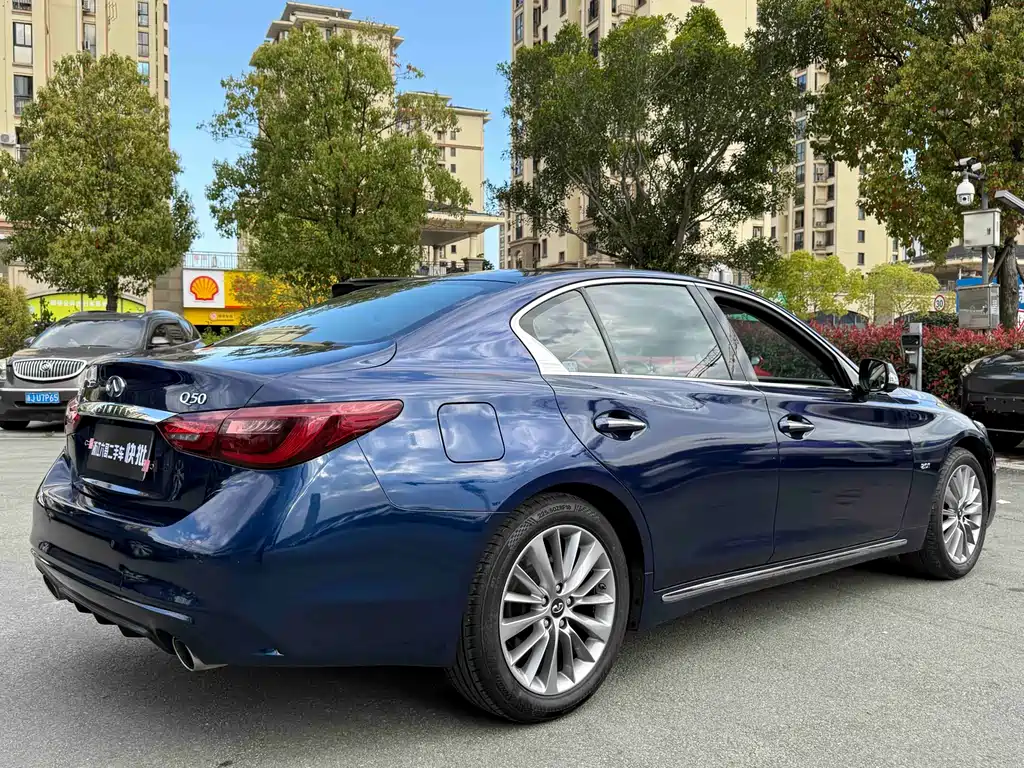 Infiniti Q50L 2019 — фото 13