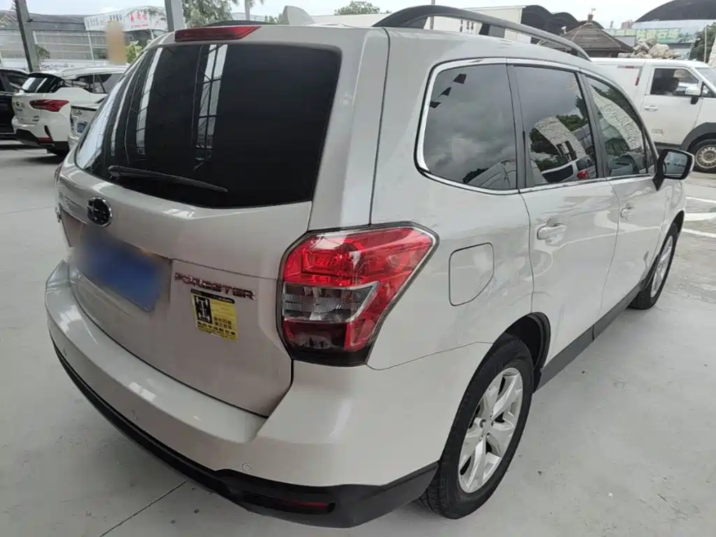 Subaru Forester 2014 — фото 7