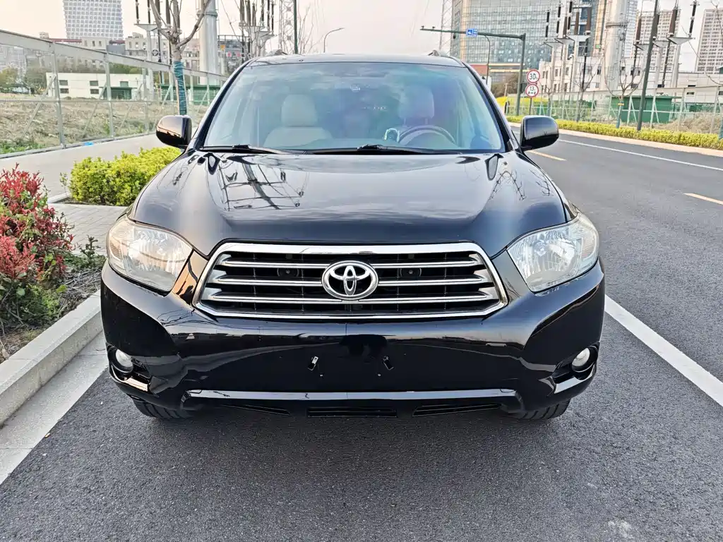 Toyota Highlander 2012 — фото 2
