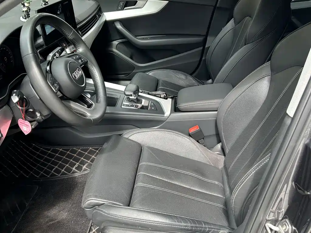 Audi A4L 2021