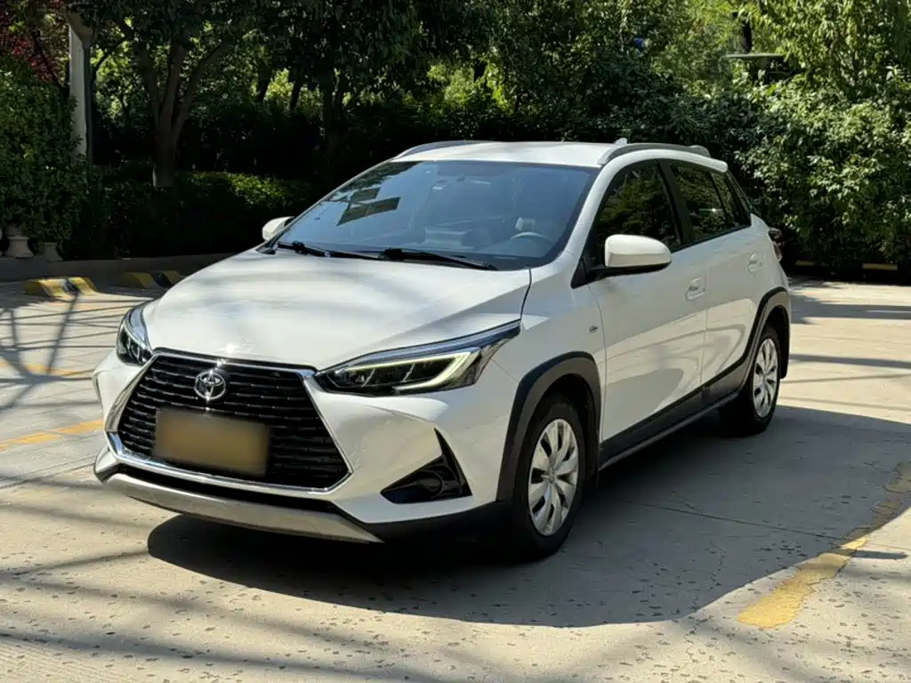 Toyota Yaris L 2022