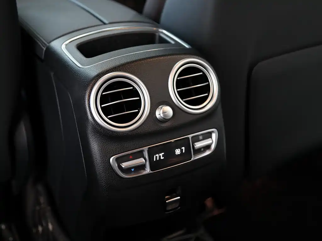 Mercedes-Benz GLC 2022 — фото 13