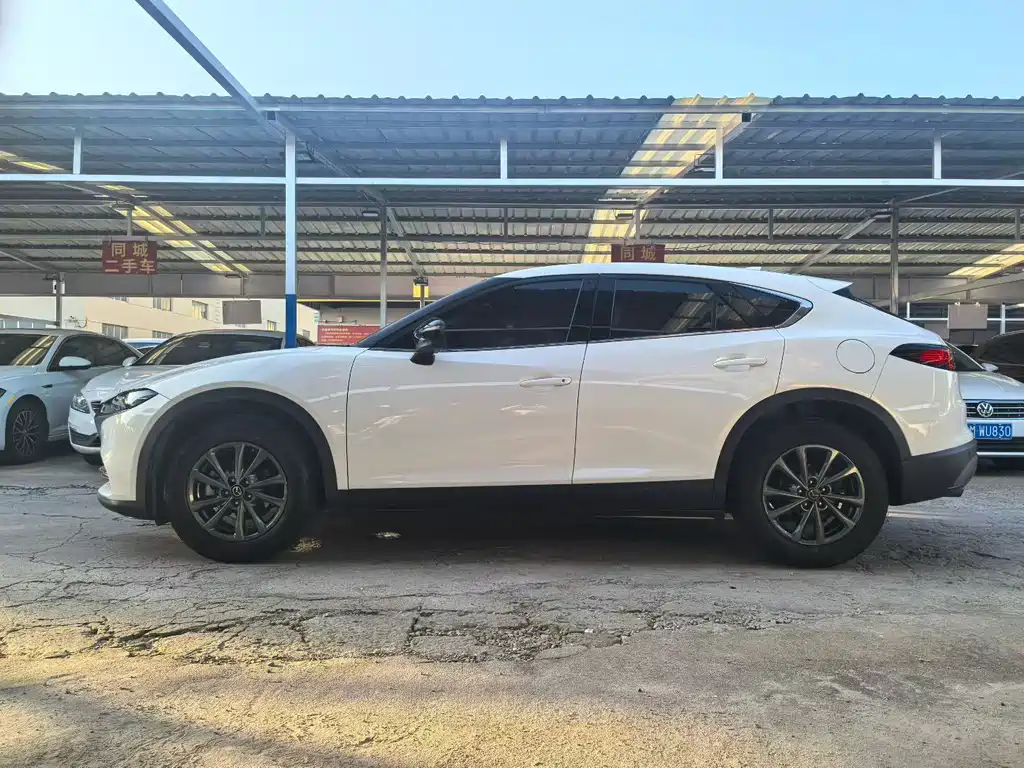 Mazda CX-4 2021
