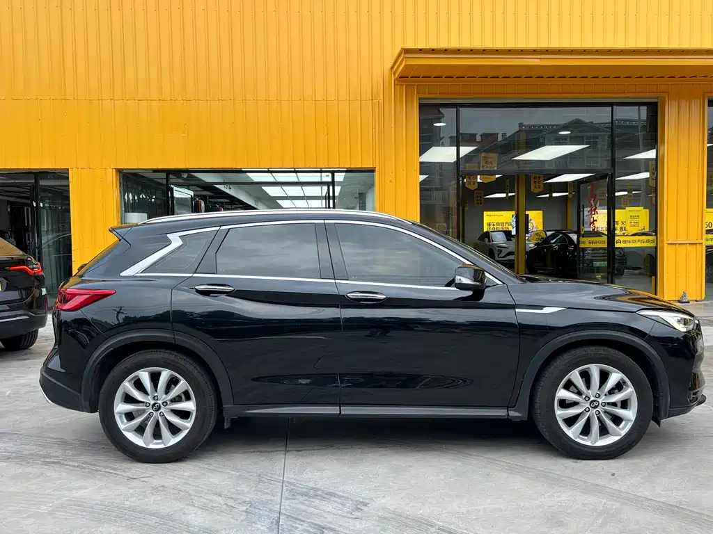 Infiniti QX50 2018 — фото 4