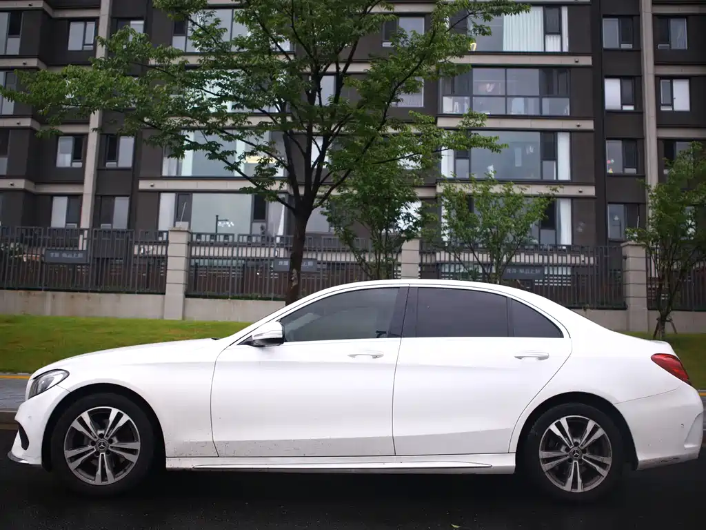 Mercedes-Benz C-Class 2018