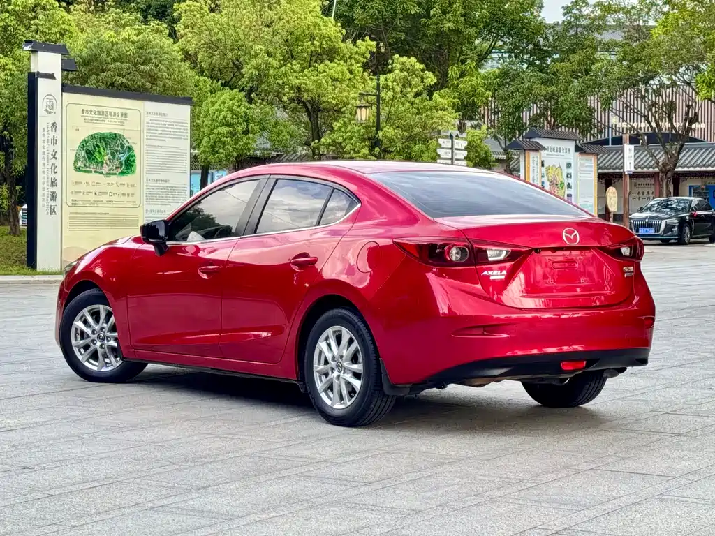 Mazda 3 Axela 2017
