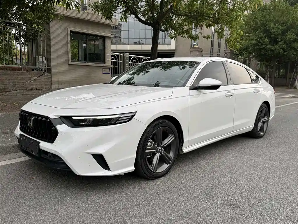 Honda Inspire 2024 — фото 1