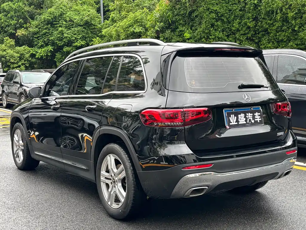 Mercedes-Benz GLB 2023 — фото 6