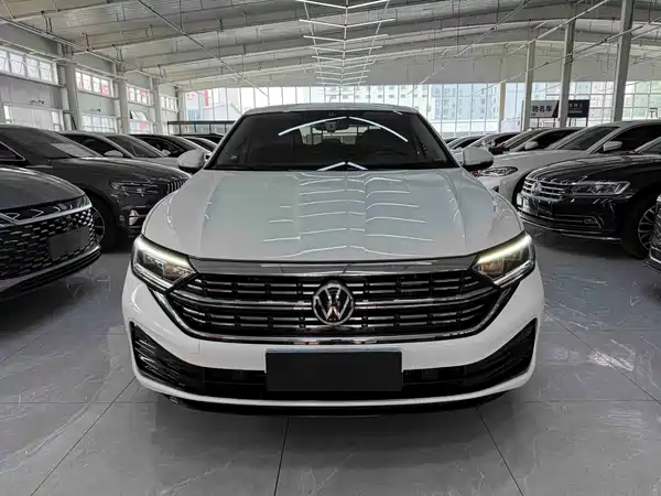 Volkswagen Sagitar 2022