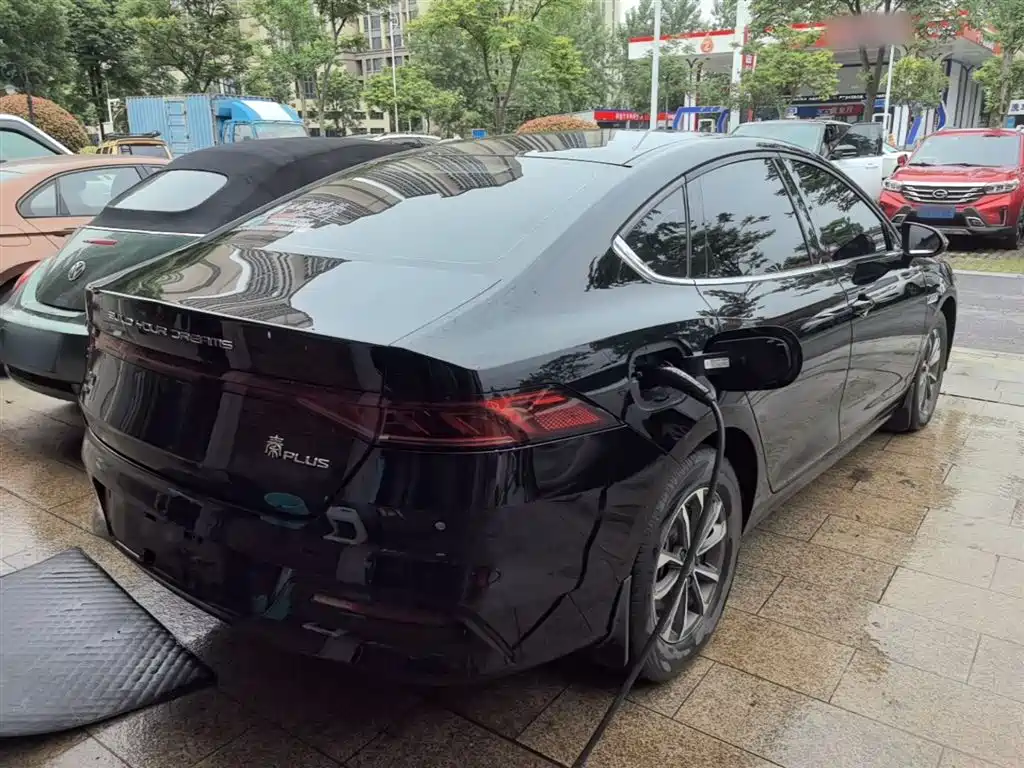 BYD Qin PLUS 2023 — фото 7