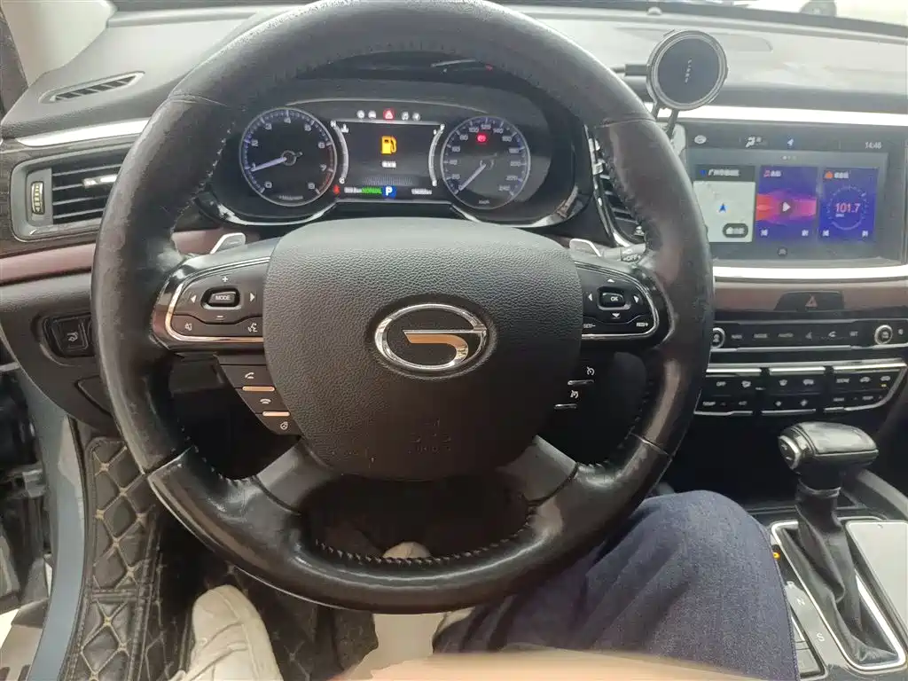 GAC Motor Trumpchi GS8 2018 — фото 11