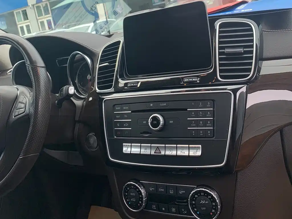 Mercedes-Benz GLS 2019 — фото 10