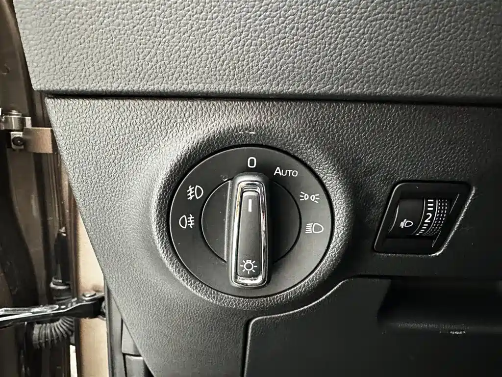 Skoda Korok 2021 — фото 24