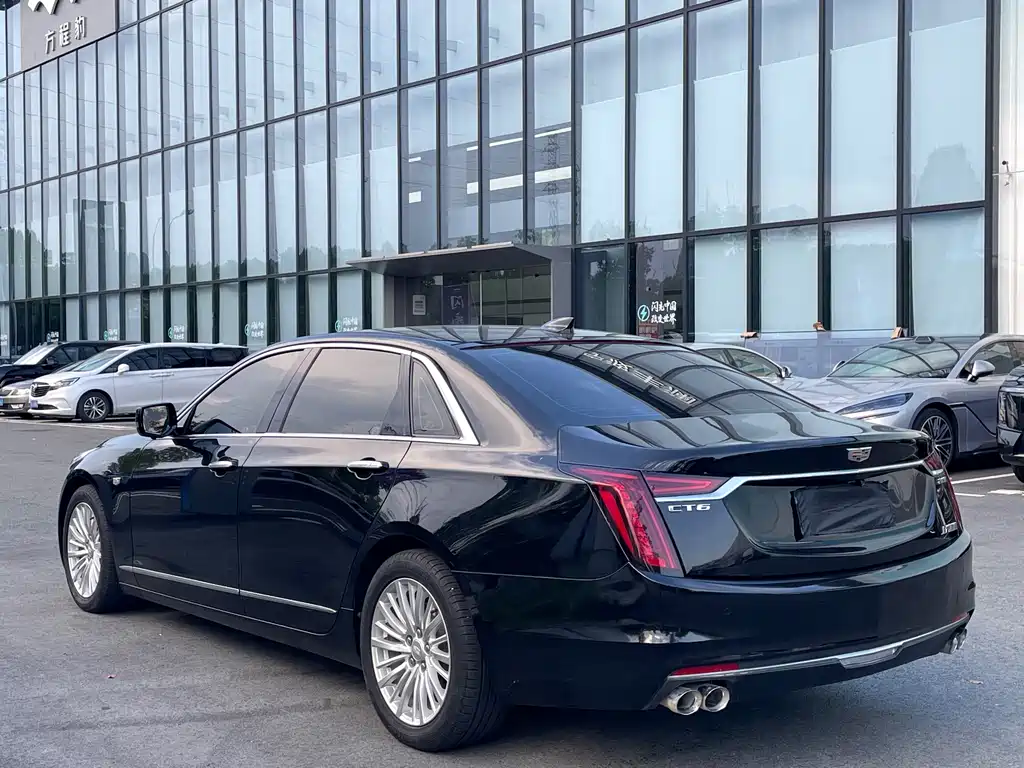 Cadillac CT6 2020 — фото 16