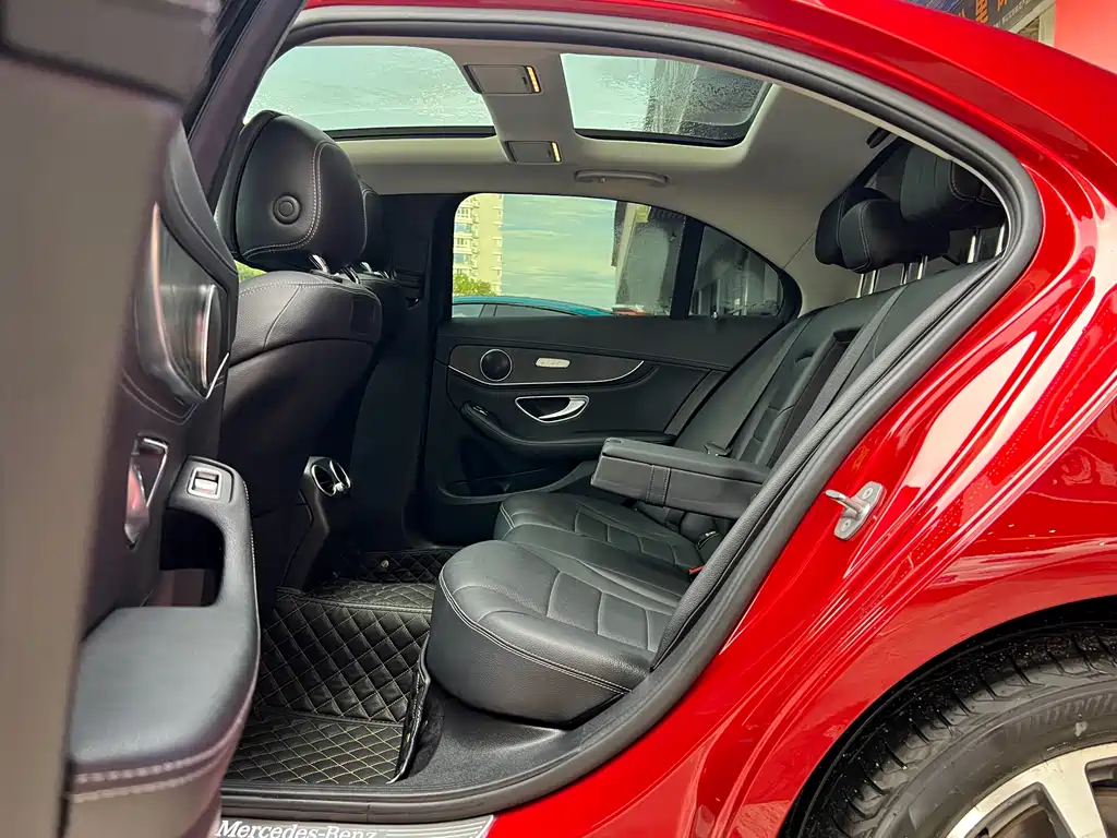 Mercedes-Benz C-Class 2018