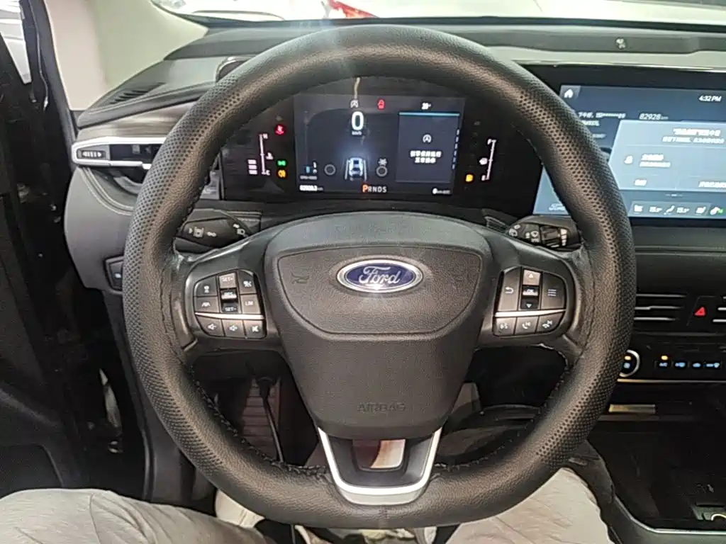Ford Edge 2022 — фото 11