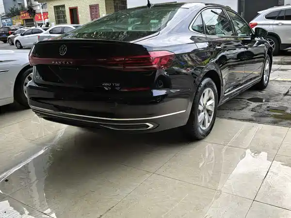Volkswagen Passat 2022