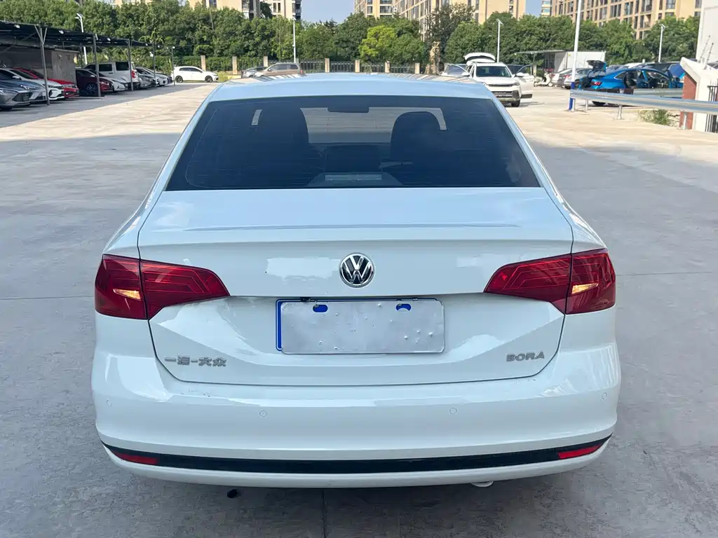 Volkswagen Bora 2022