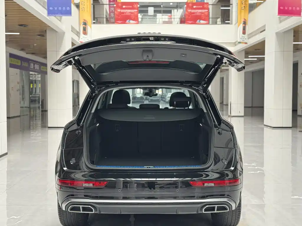 Audi Q5L 2022 — фото 25