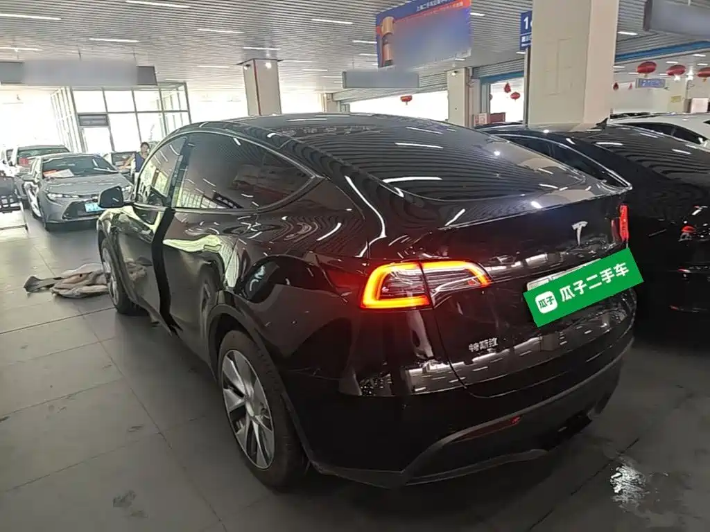 Tesla Model Y 2022