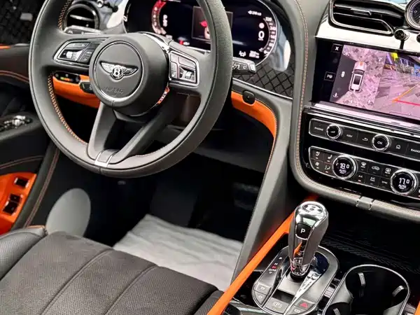 Bentley Bentayga 2025