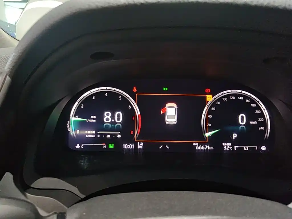 Toyota Camry 2022 — фото 12