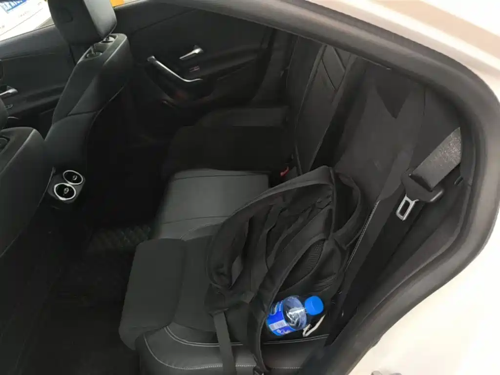 Mercedes-Benz A-Class 2023 — фото 17