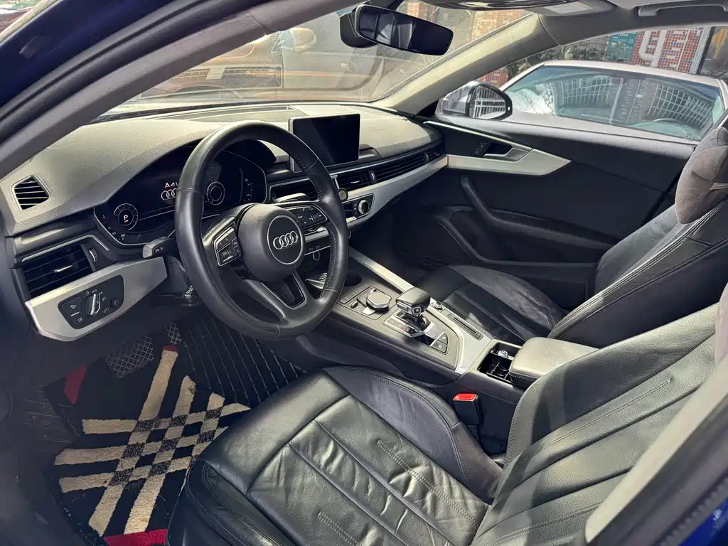 Audi A4L 2018