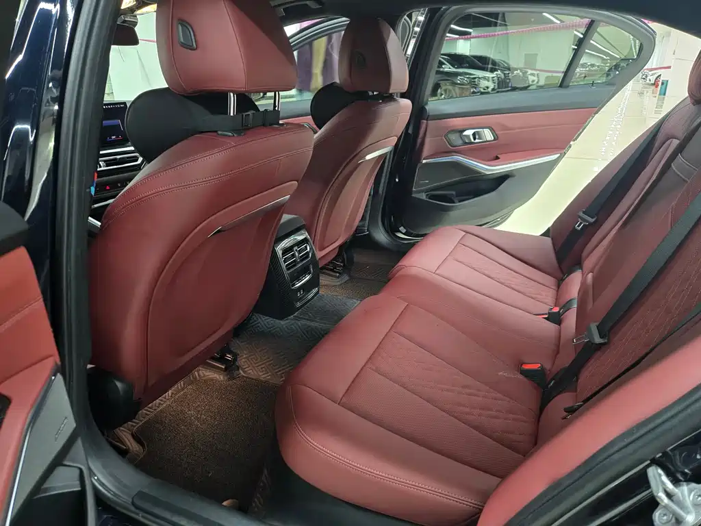 BMW 3 Series 2023