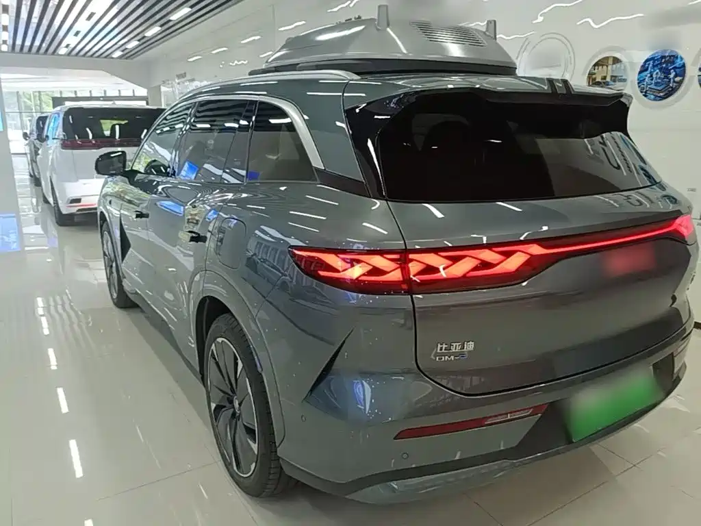 BYD Tang L 2025