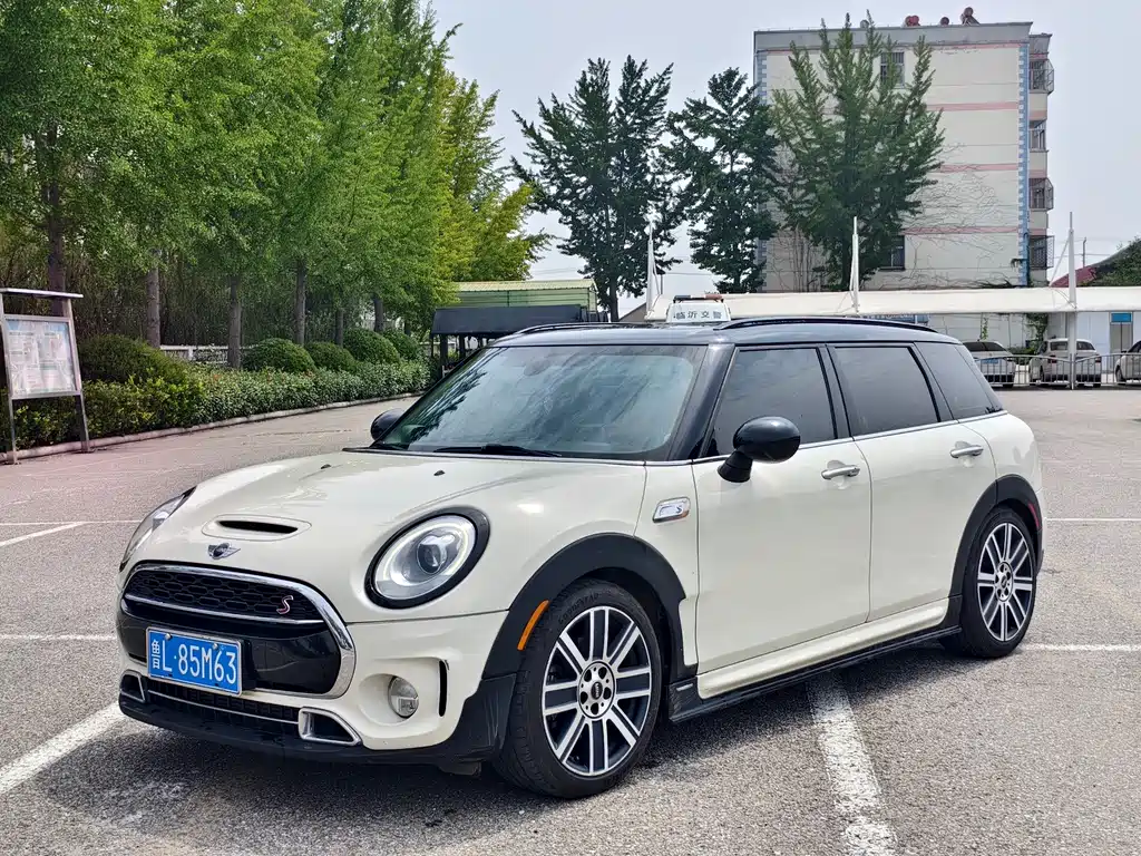 MINI Clubman 2015