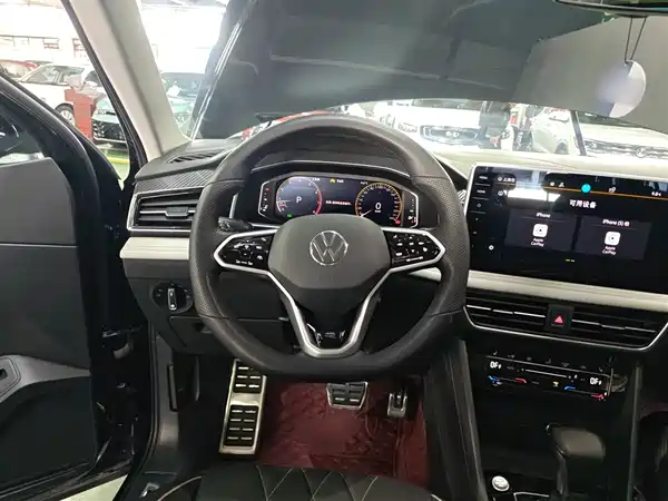 Volkswagen Tiguan L 2023