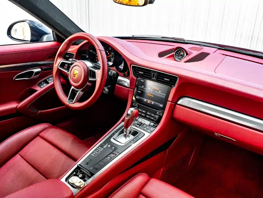 Porsche 911 2019 — фото 23