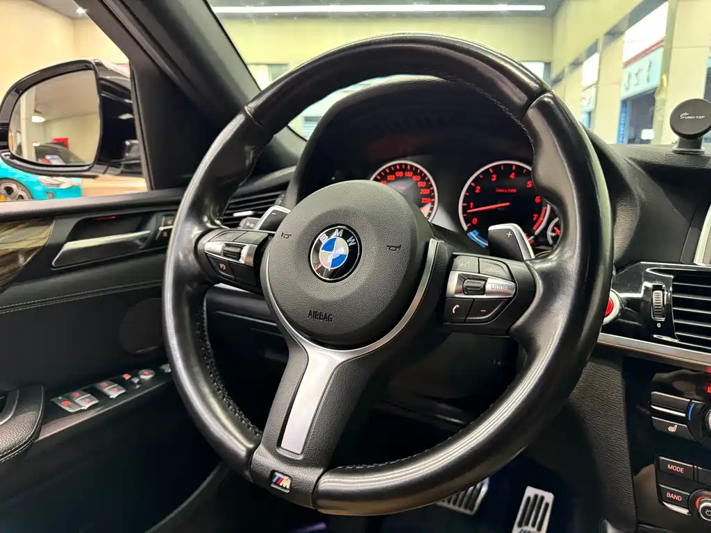 BMW X4 2019 — фото 12