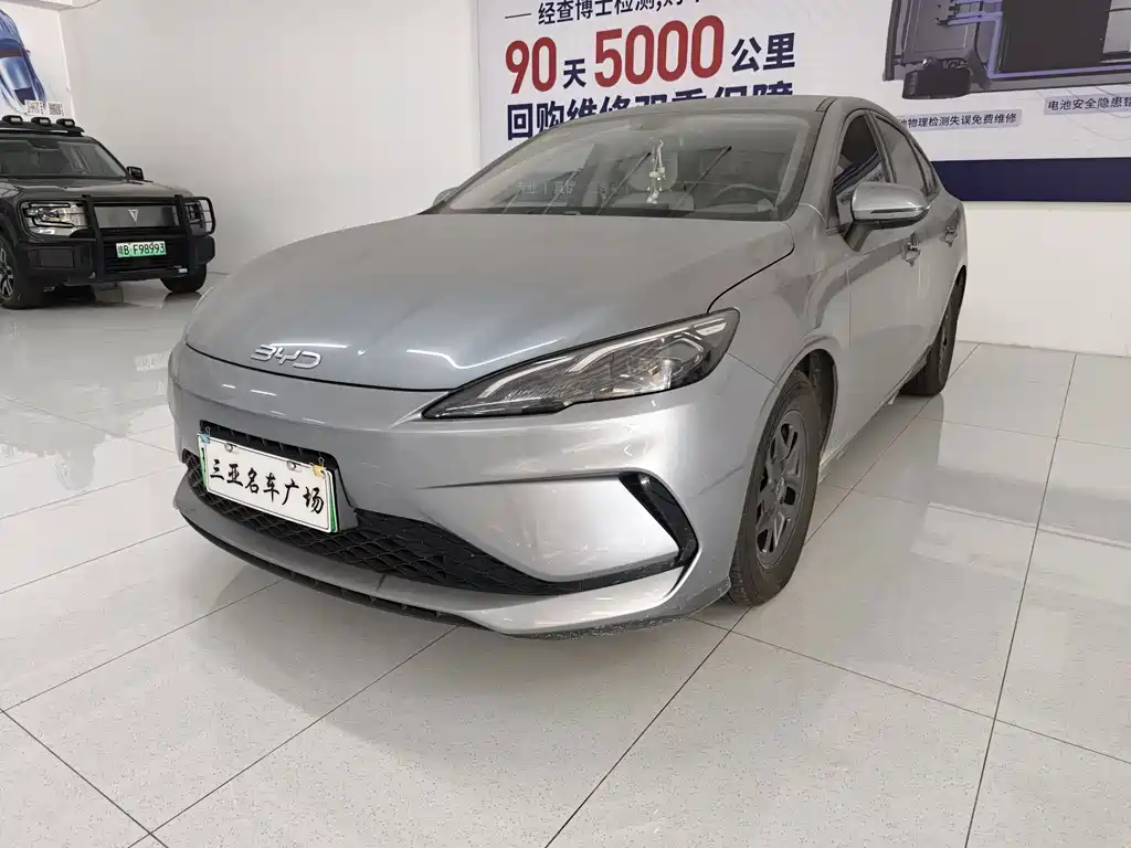 BYD Seal 05 DM-i 2025 — фото 1