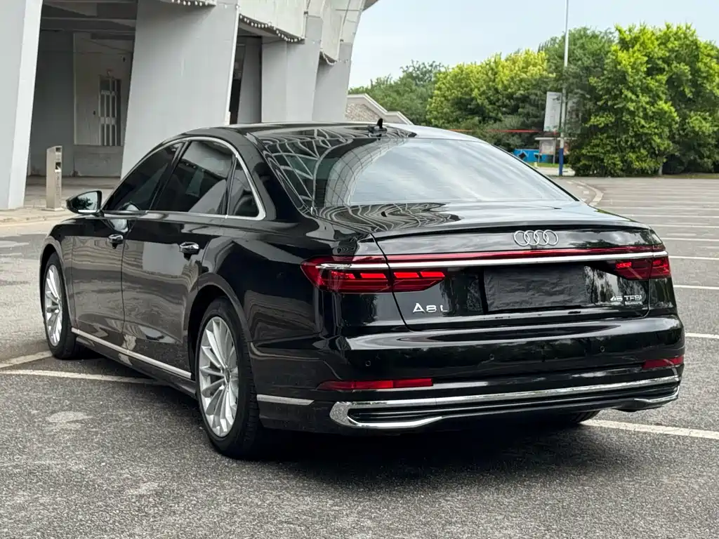 Audi A8 2023