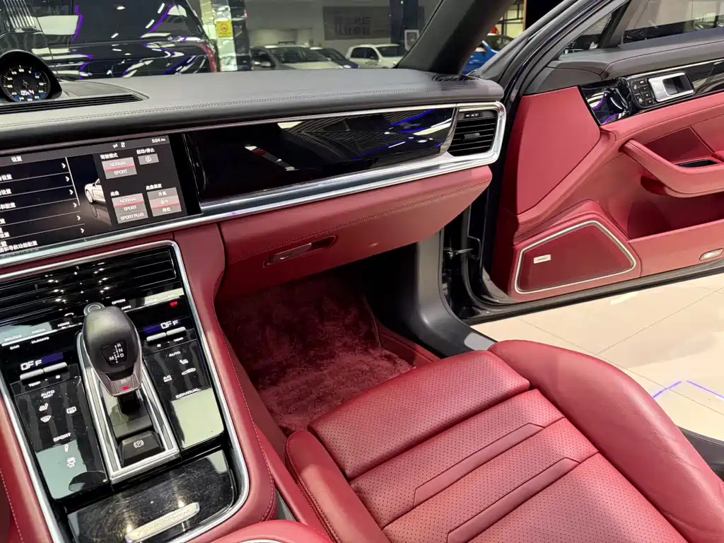 Porsche Panamera 2019 — фото 9