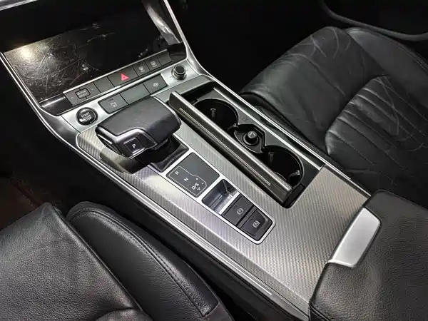 Audi A6L 2021