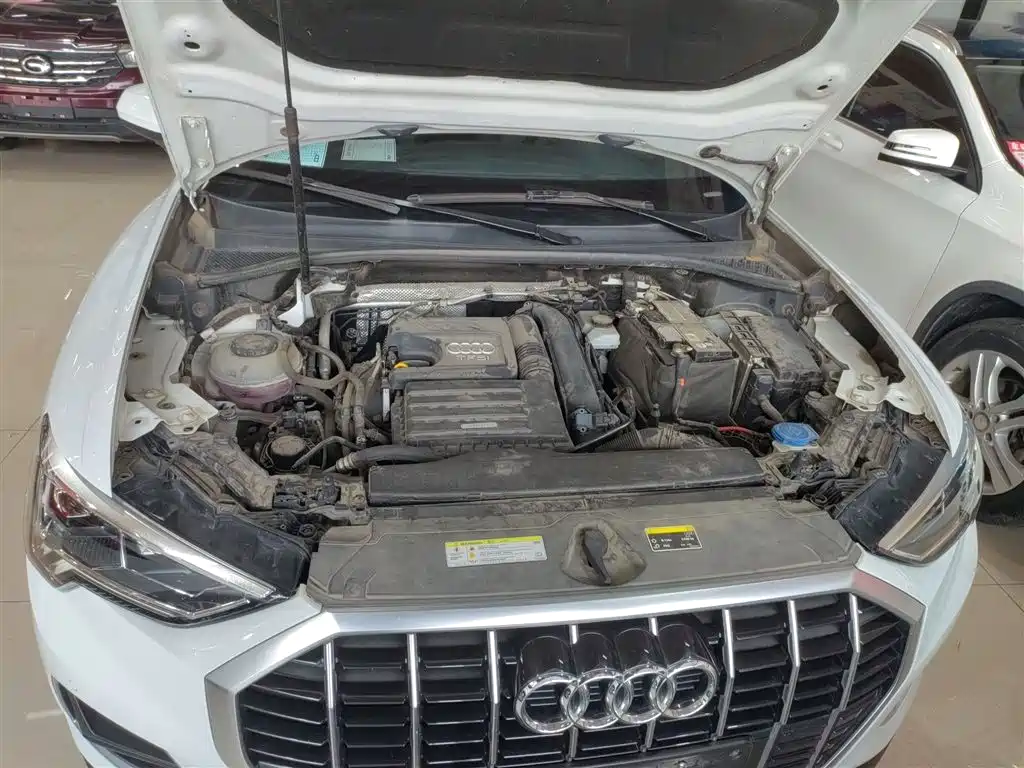 Audi Q3 2021 — фото 16