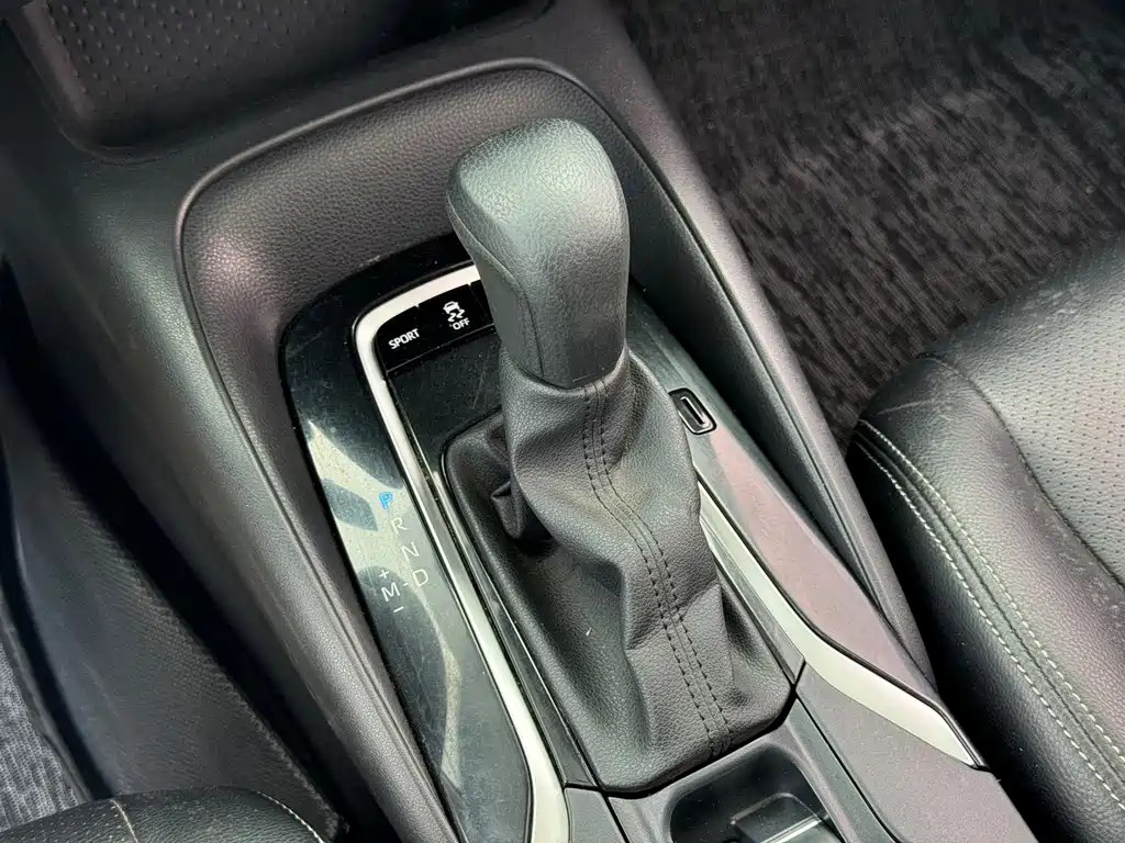 Toyota Corolla 2020 — фото 13