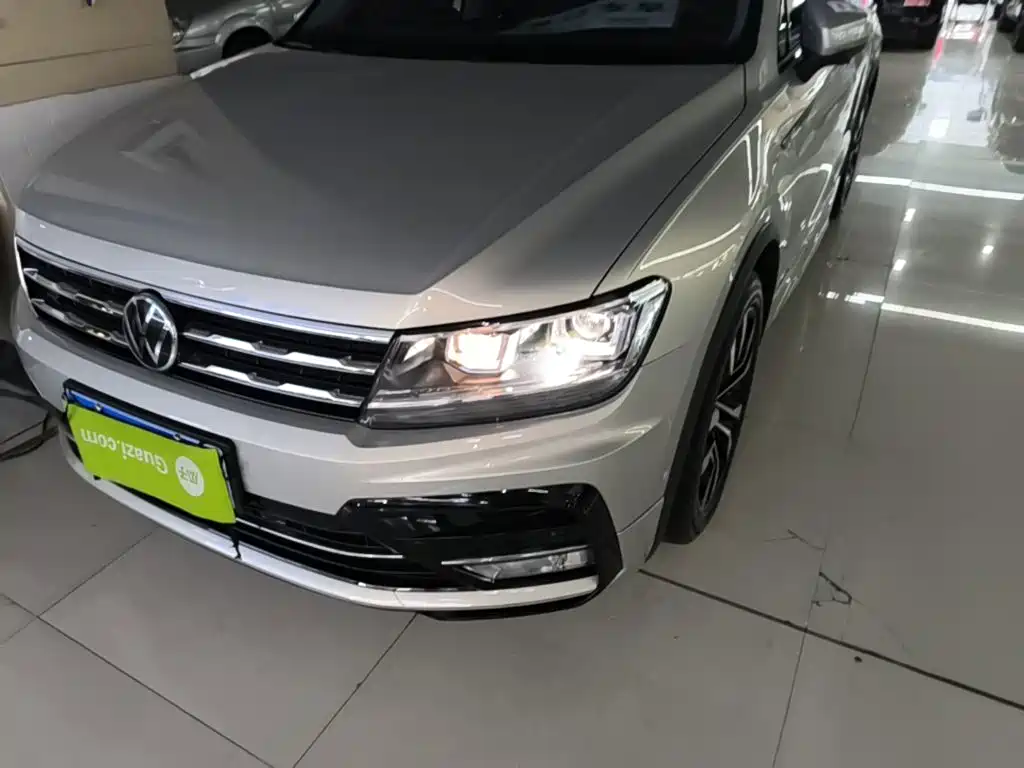 Volkswagen Tiguan L 2021 — фото 24