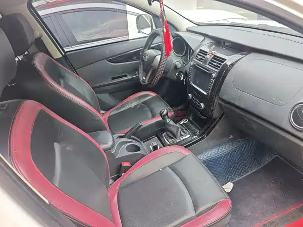 BAIC Huansu S3 2015