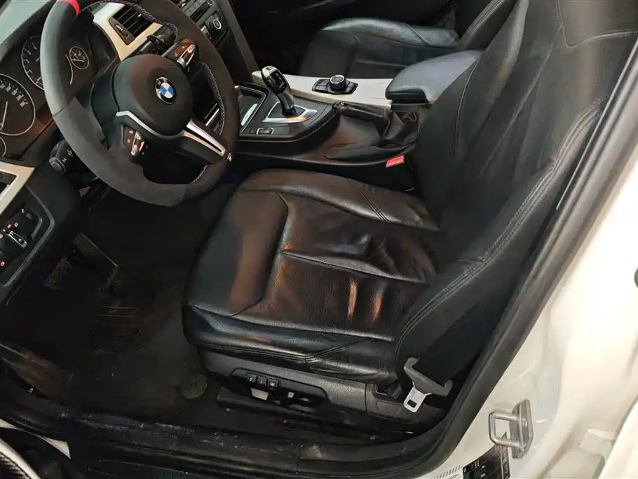BMW 3 Series 2015 — фото 9