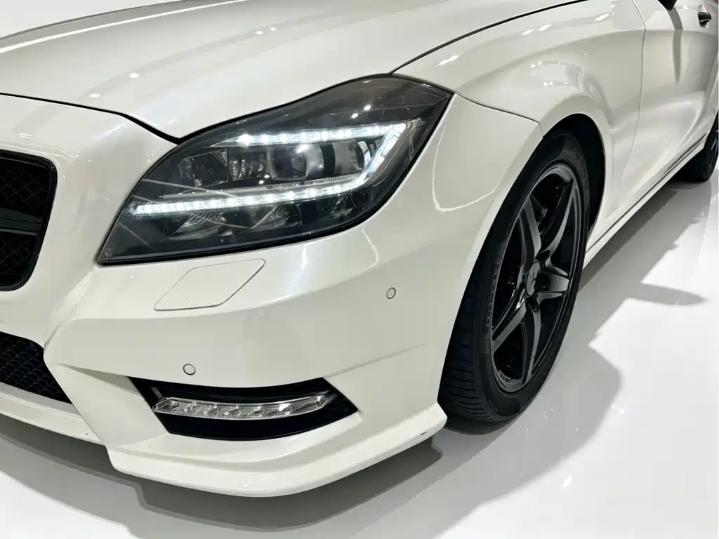Mercedes-Benz CLS 2013 — фото 9